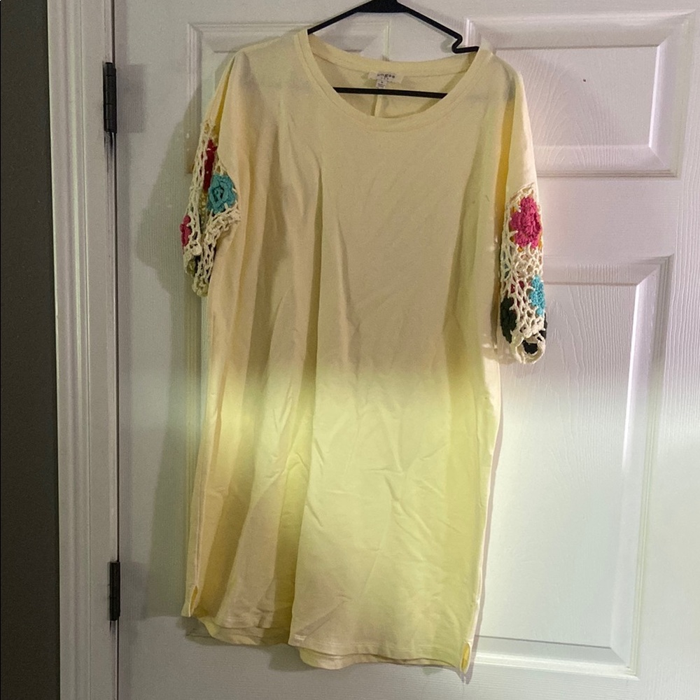 Umgee Pink and Cream Sheath Dress with Flutter Sleeves